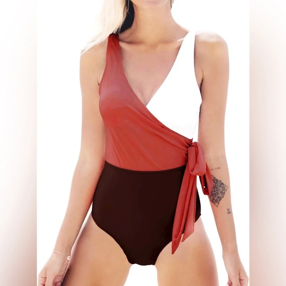 Cupshe Color Block Rust Black White One Piece Swimsuit‎ Size Large - Picture 1 of 8